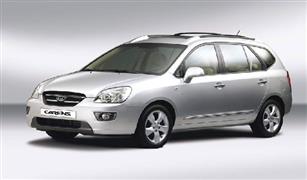 ما هي قيمة جمرك سيارة كيا كارنز 1600 cc موديل 2011  وارد الكويت؟      