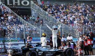 مرسيدس تنسحب من سباقات "فورمولا إي" للتركيز على صناعة السيارات الكهربائية