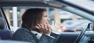 لماذا النساء أكثر عرضة للإصابات الخطيرة في حوادث السيارات؟.. السبب غريب