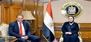 بعد اجتماع وزيرة الصناعه : "مرسيدس-بنز إيجيبت" ندعم توجهات الحكومة المصرية نحو توطين صناعة السيارات،