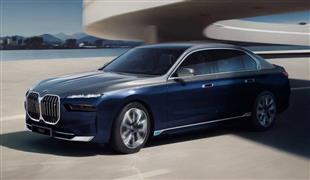BMW تخطف الأنظار في معرض اليابان للسيارات 2023