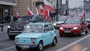 أزمة كبيرة بين بولندا والاتحاد الأوروبي.. والسيارات السبب