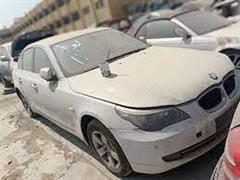 مرسيدس و"بي إم" ..  مزاد لبيع سيارات مُخزنة بساحة جمارك مطار القاهرة 