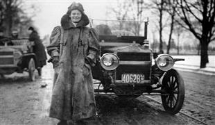 ليس الرجال وحدهم.. 5 نساء أصحاب بصمة كبيرة في تاريخ صناعة السيارات