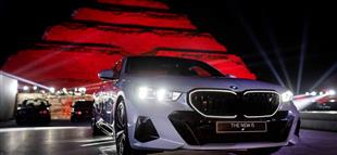 حدث كبير تحت سفح هرم زوسر.. إطلاق BMW الفئة الخامسة الجديدة كلياً وi5 الكهربائية 