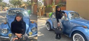بحبها أوي وش السعد عليا .. رانيا يوسف تنشر صورة أول سيارة اشترتها من 30 عاما