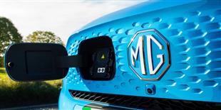 منافسة شرسة بين MG2 الجديدة وفولكس فاجن على قمة سوق السيارات الكهربائية الصغيرة 