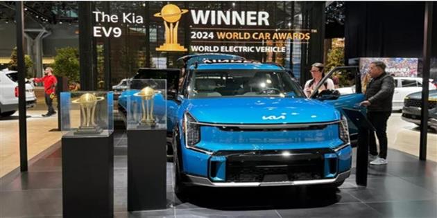 كيا EV  تحصل على لقب السيارة الكهربائية العالمية لعام 