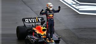 أسطورة جديدة لـ«فورمولا- 1».. فيرستابن يحصد لقب سباق الصين